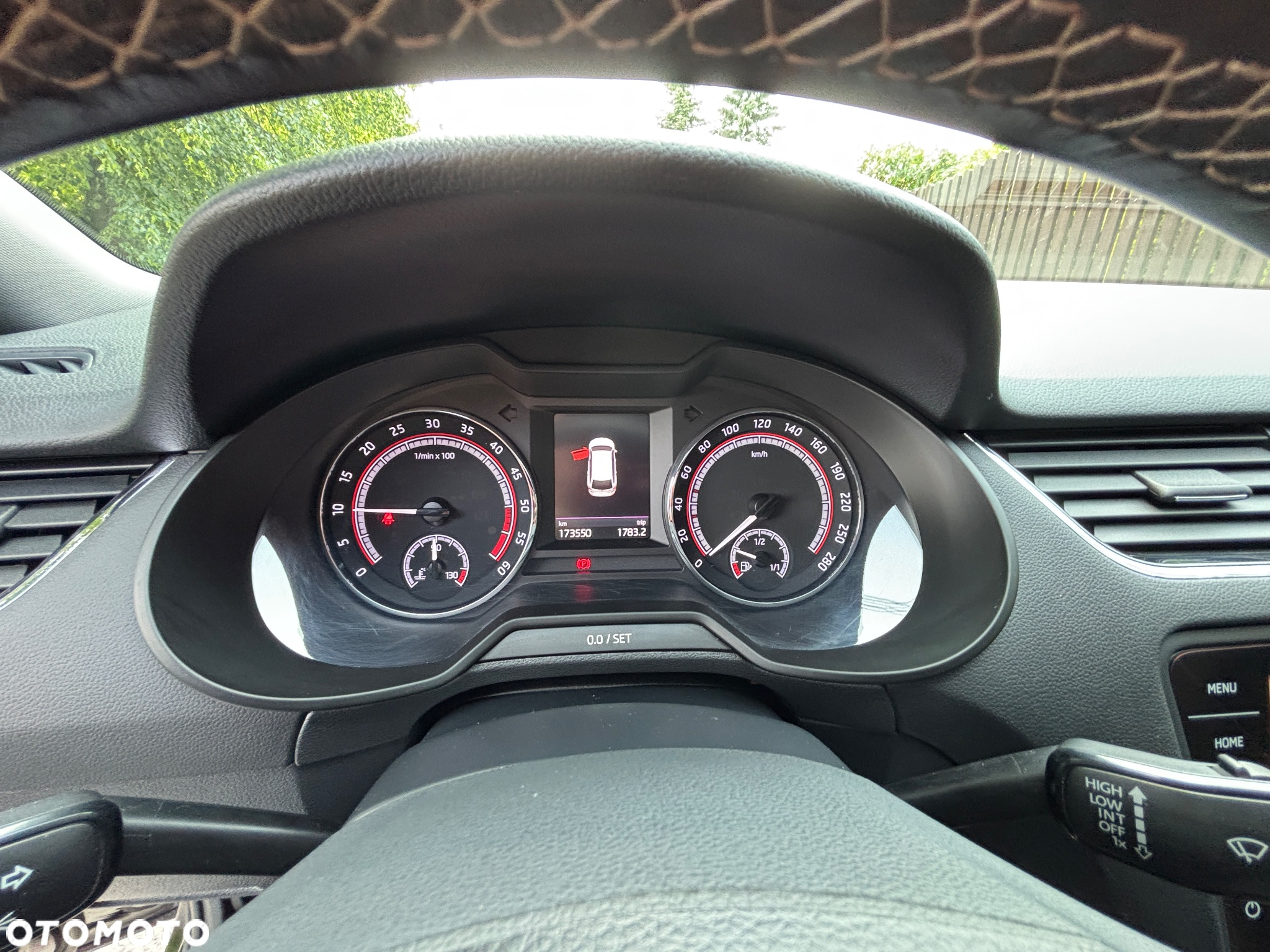Skoda Octavia Combi 2.0 TDI RS - 10