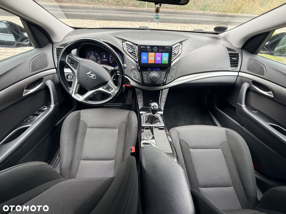 Hyundai i40 Kombi 1.7 CRDi Premium - 34