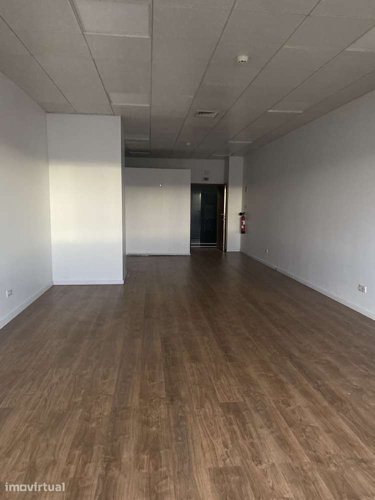 ESCRITÓRIO NA TORRE DAS ANTAS - Grande imagem: 2/4