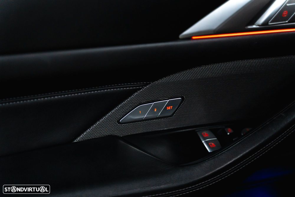 BMW M4 Competition - 5