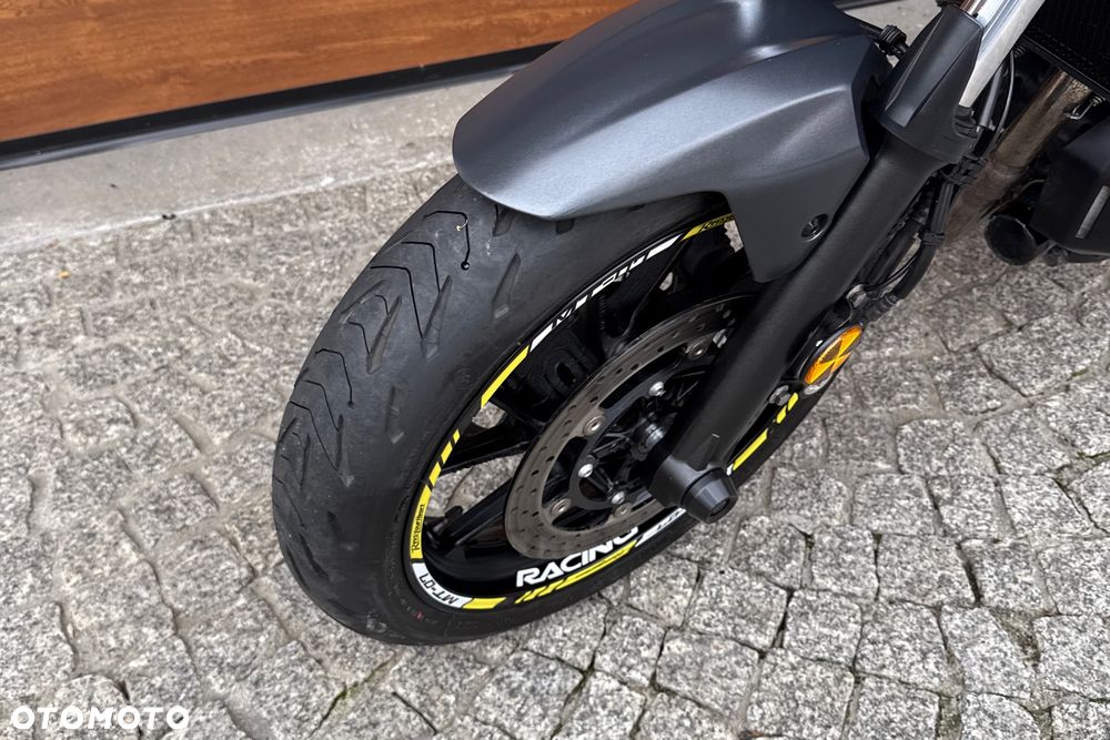 Yamaha MT - 20