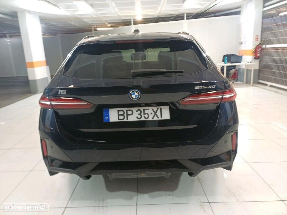 BMW i5 Touring eDrive40 - 4