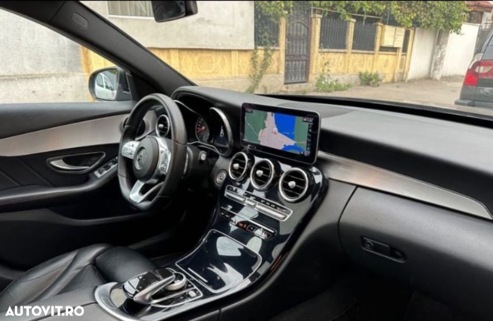 Mercedes-Benz C 220 d 9G-TRONIC AMG Line - 11