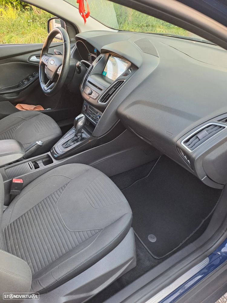 Ford Focus SW 1.5 TDCi Titanium DPS - 4
