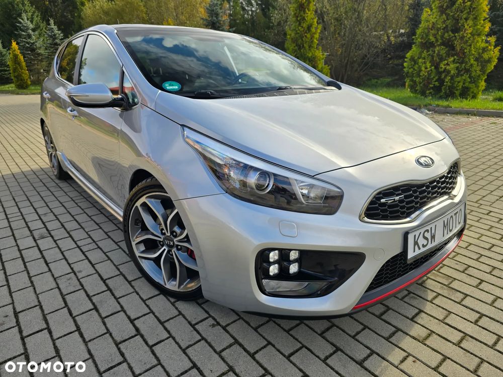 Kia Ceed Cee'd 1.6 T-GDI GT - 4