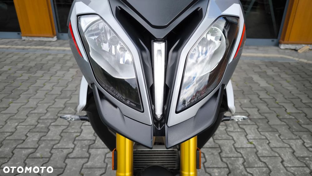 BMW XR - 23