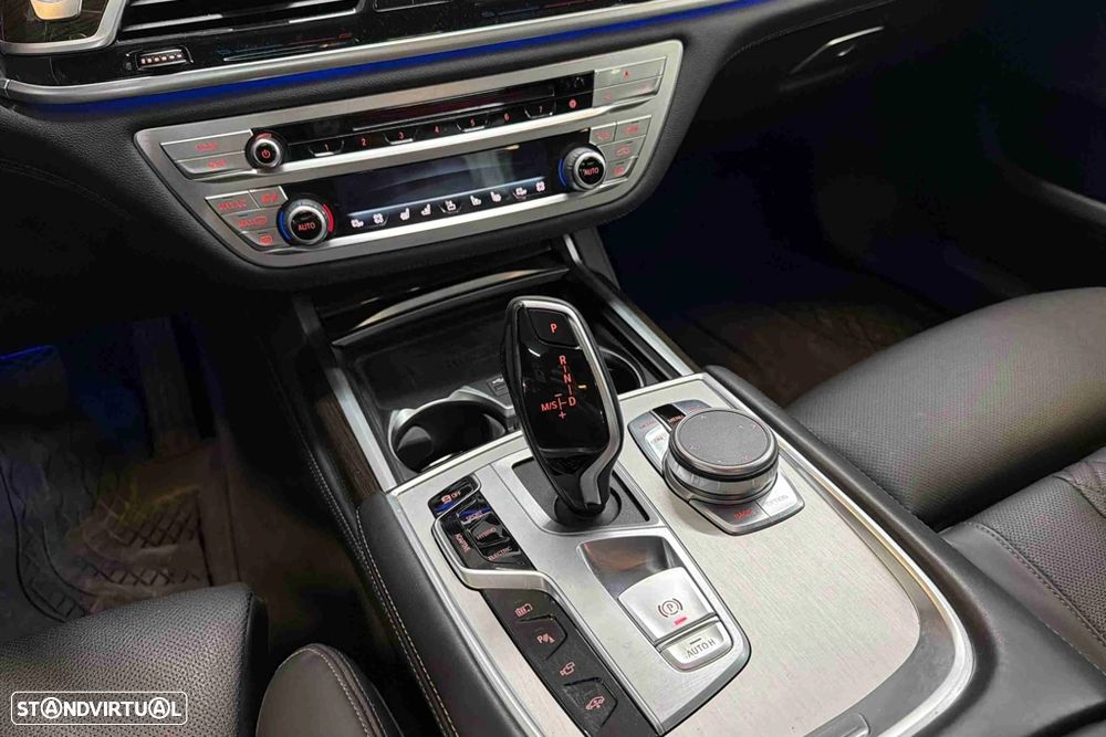 BMW 745 e iPerformance Pack M Auto - 16
