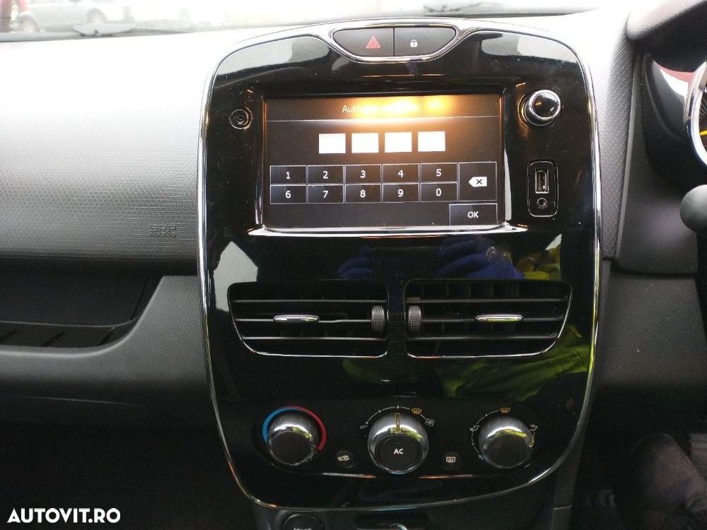 Stop dreapta spate Renault Clio 4 2014 HATCHBACK 1.5 dCI E5 - 1