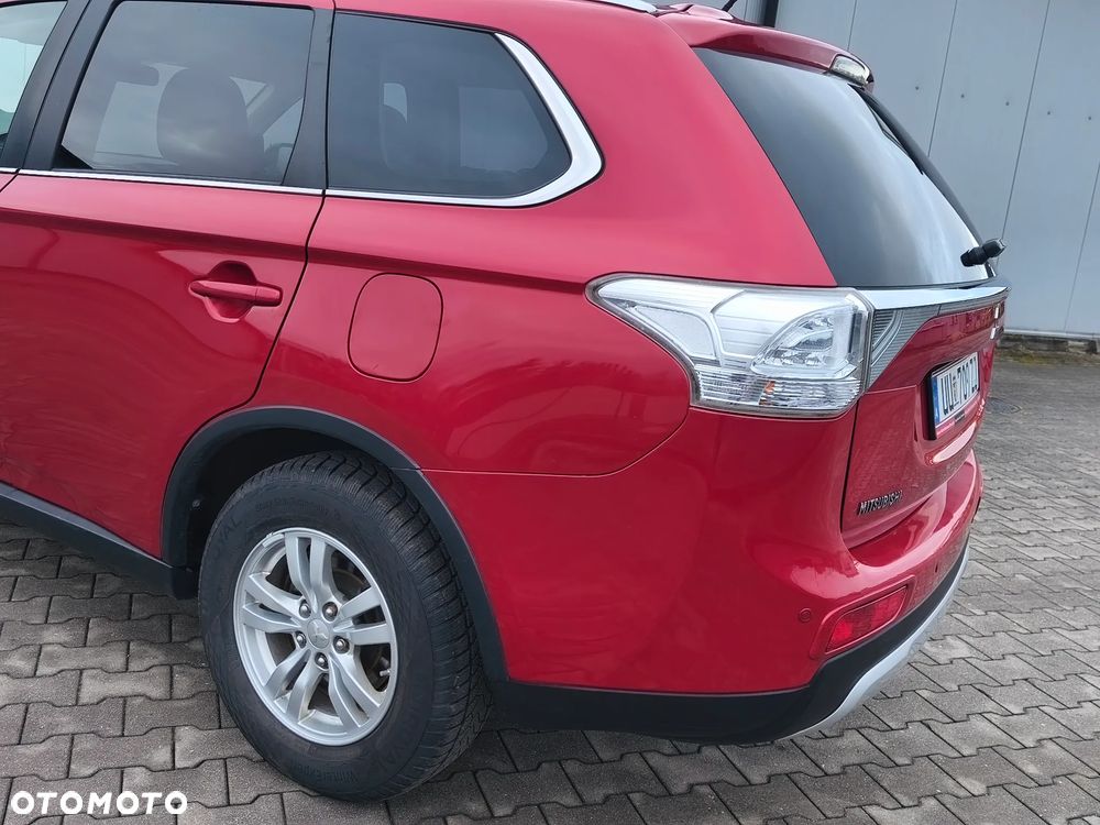Mitsubishi Outlander 2.0 4WD Invite - 20