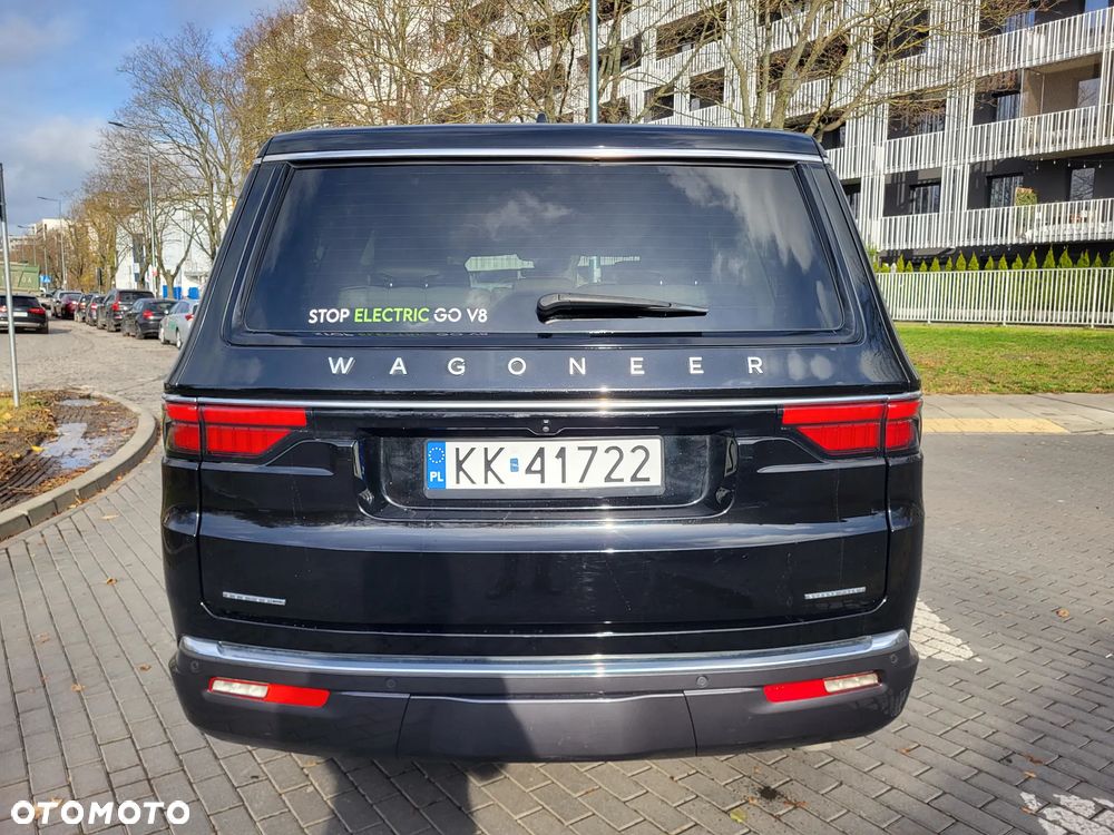 Jeep Wagoneer - 28