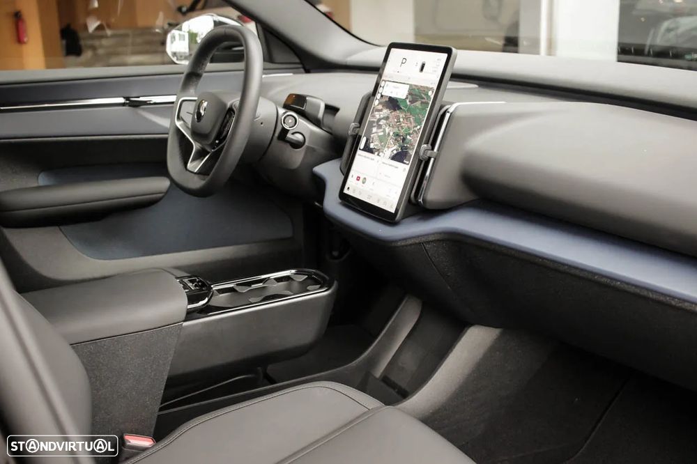 Volvo EX30 51 kWh Single Motor Plus - 6