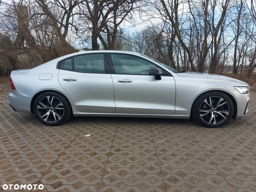 Volvo S60 T4 R-Design - 13