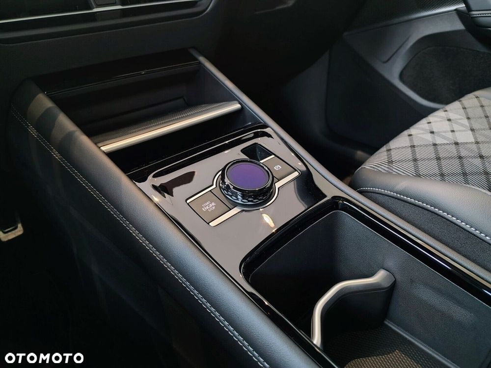 Volkswagen Tiguan - 14