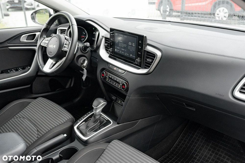 Kia Ceed 1.5 T-GDI M DCT - 29