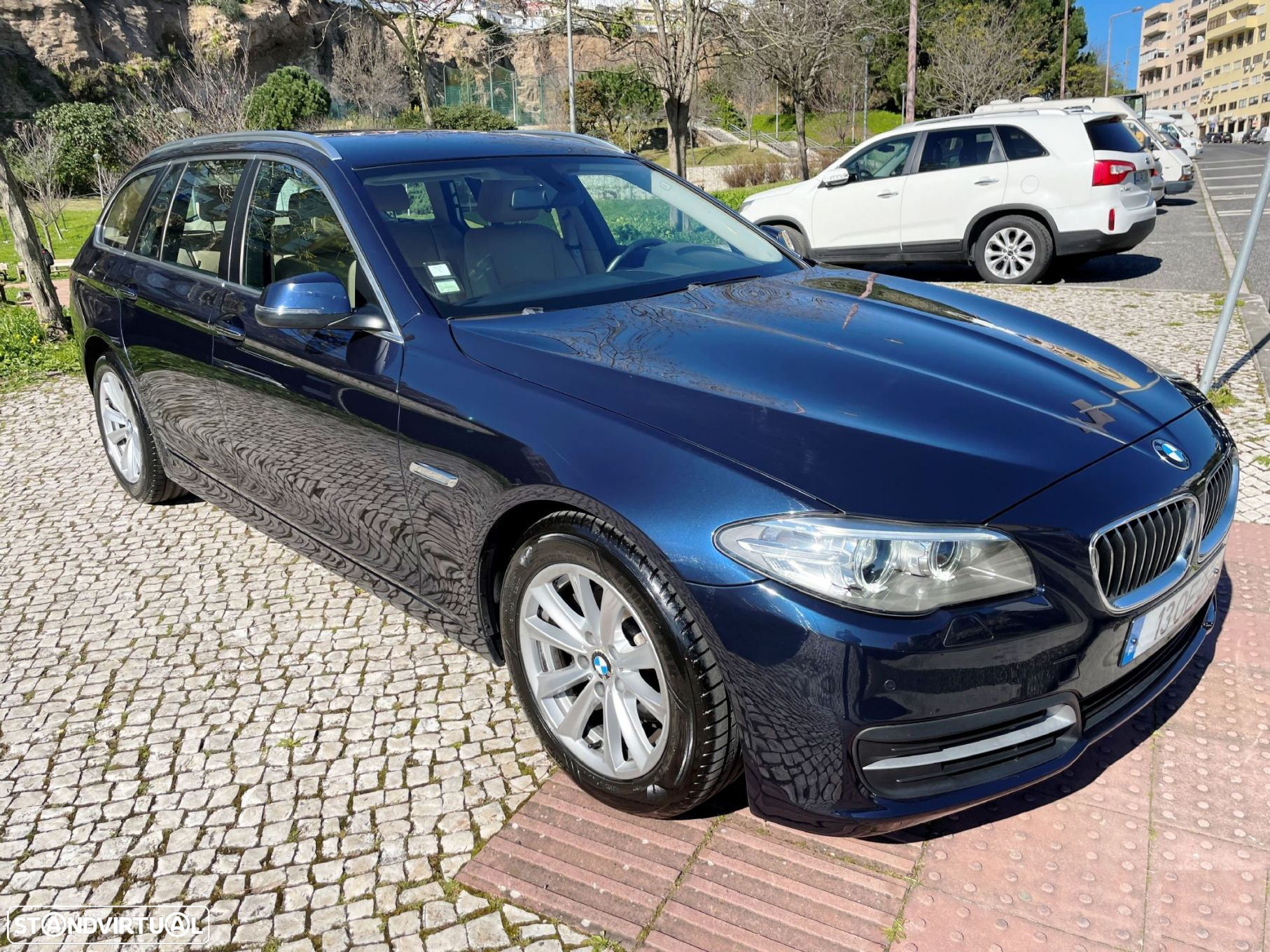 BMW 520 d Line Luxury Auto - 2