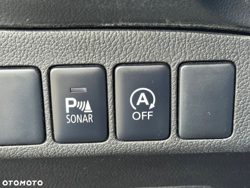 Mitsubishi Outlander 2.0 Invite + 2WD - 10