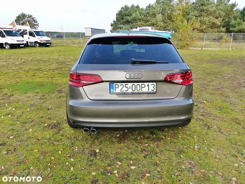 Audi A3 Sportback 2.0 TDI S line Sportpaket - 9