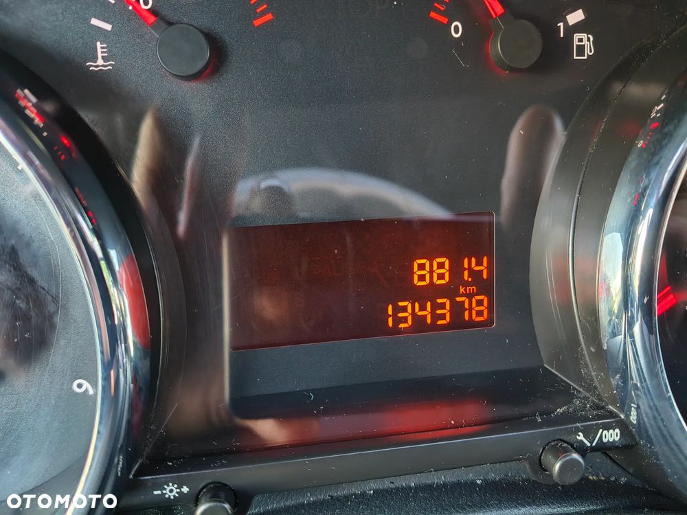 Peugeot 3008 1.6 HDi Style - 13