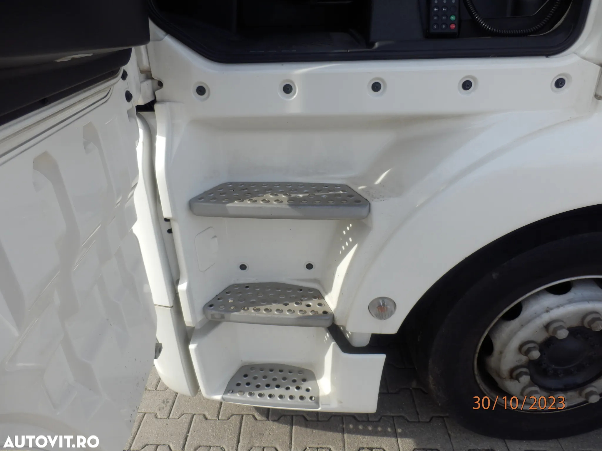 MAN TGX 18.460 MEGA Low Deck - 14