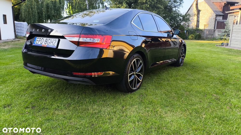 Skoda Superb 2.0 TDI Sportline DSG7 - 7