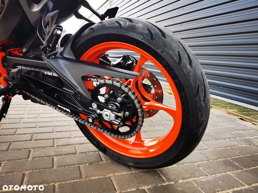 KTM Duke - 19
