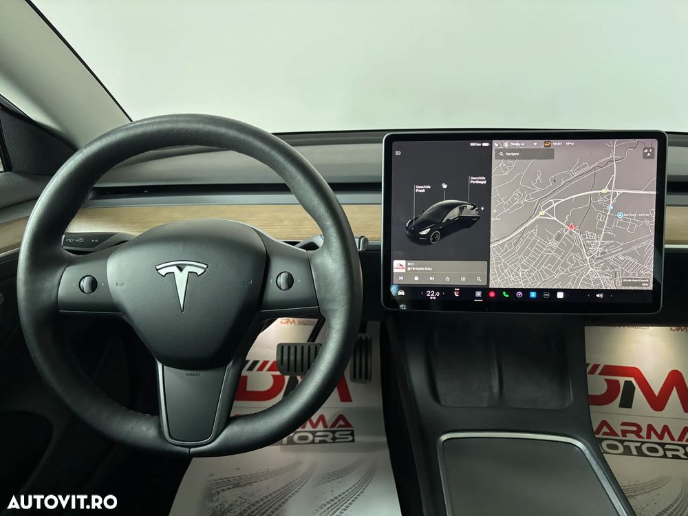 Tesla Model 3 - 11
