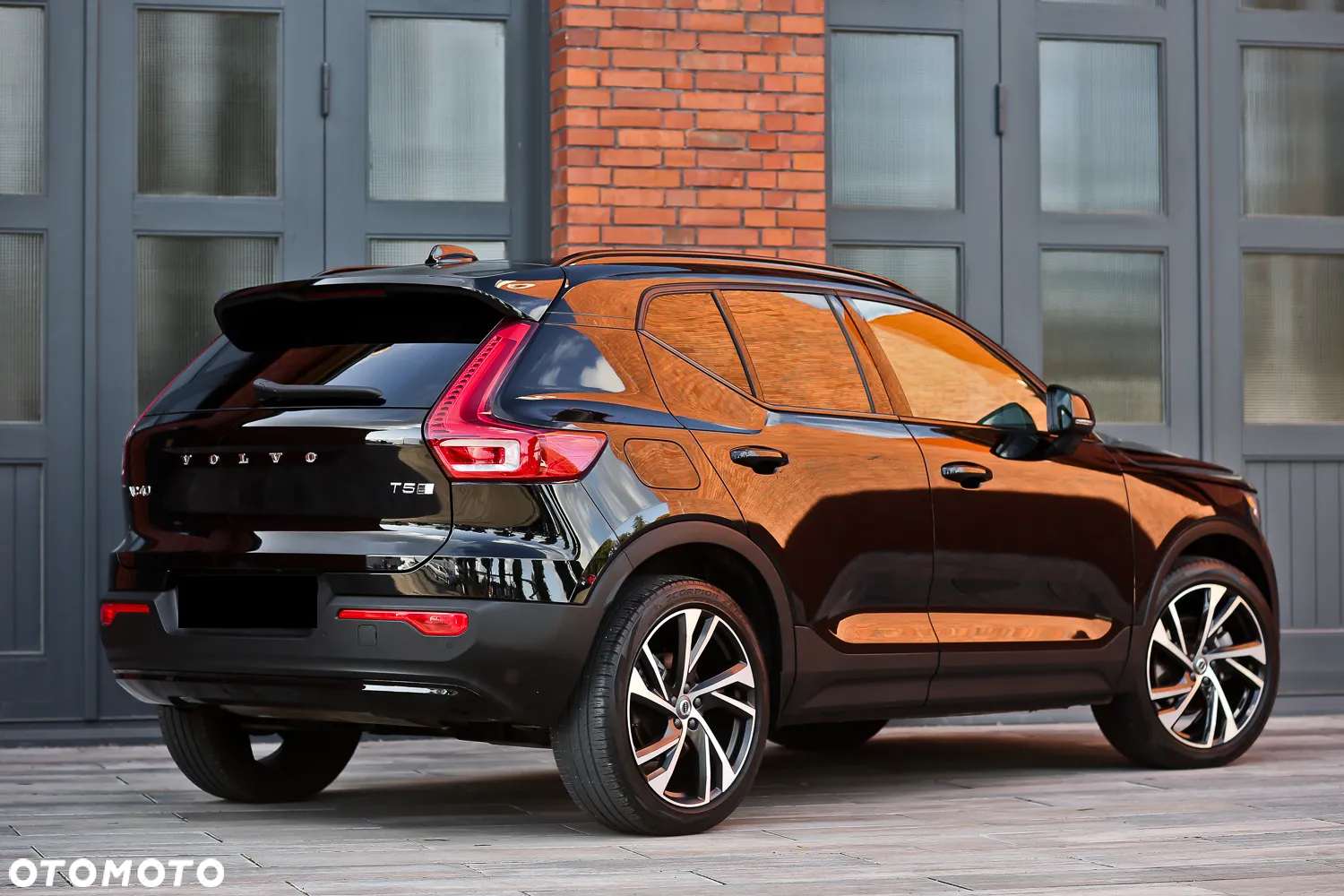 Volvo XC 40 T5 AWD R-Design - 16