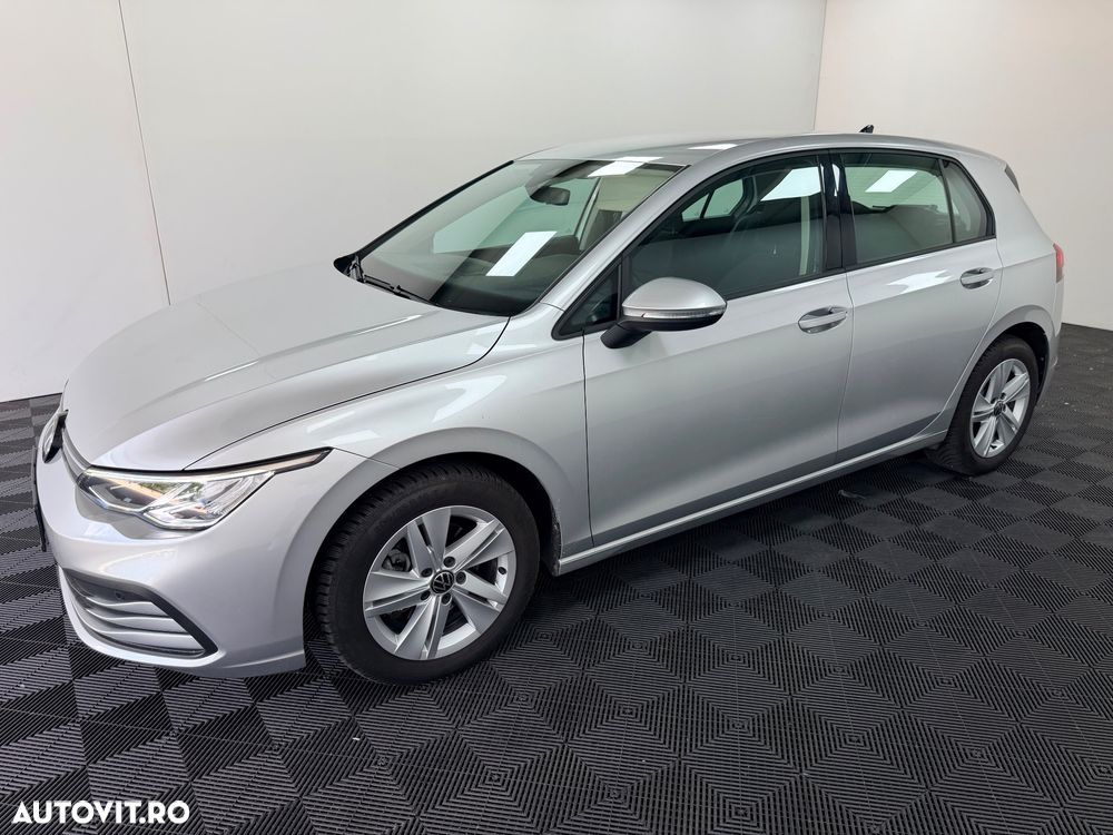 Volkswagen Golf 1.0 eTSI DSG MHEV Life - 34