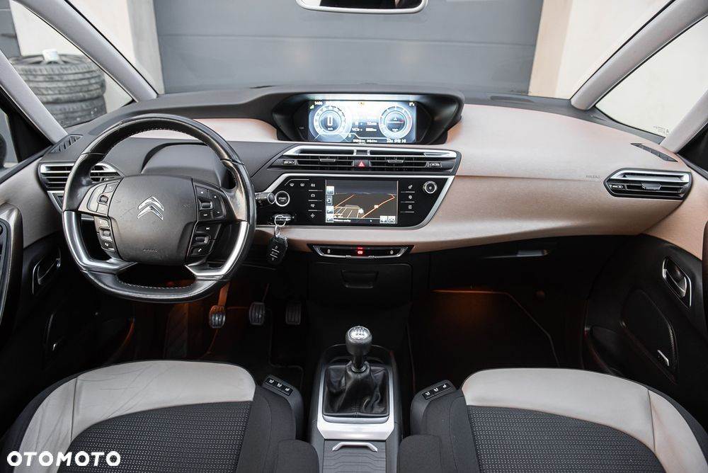 Citroën C4 Grand Picasso THP 155 Exclusive - 17