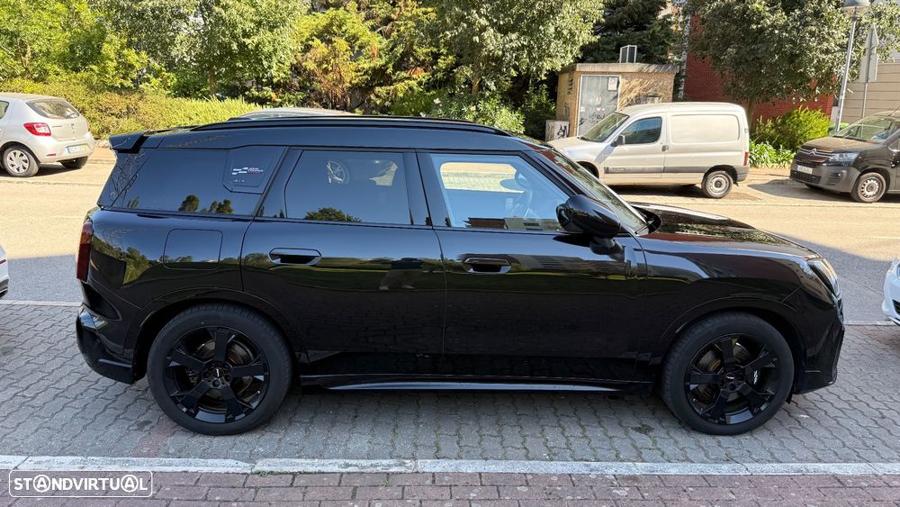 MINI Countryman SE ALL4 John Cooper Works - 3