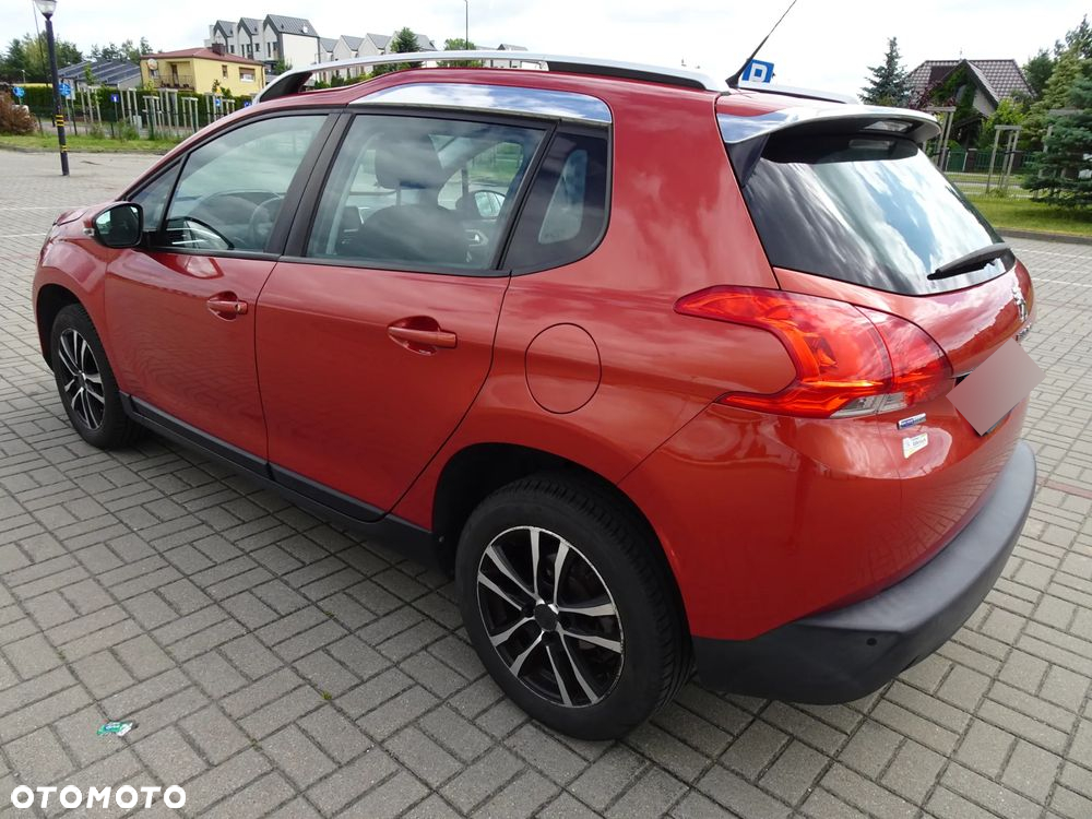 Peugeot 2008 1.2 Pure Tech Active S&S - 5