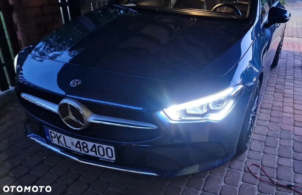 Mercedes-Benz CLA 180 7G-DCT - 10