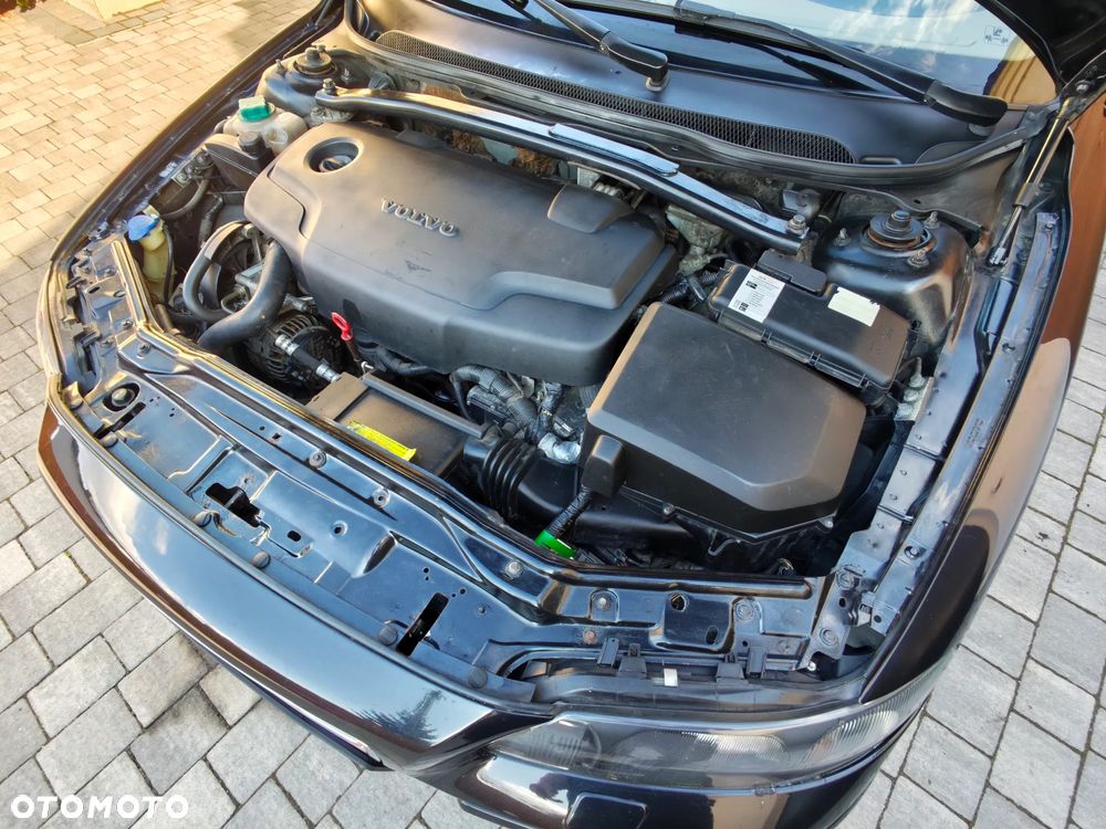 Volvo S60 2.4D5 Summum - 8