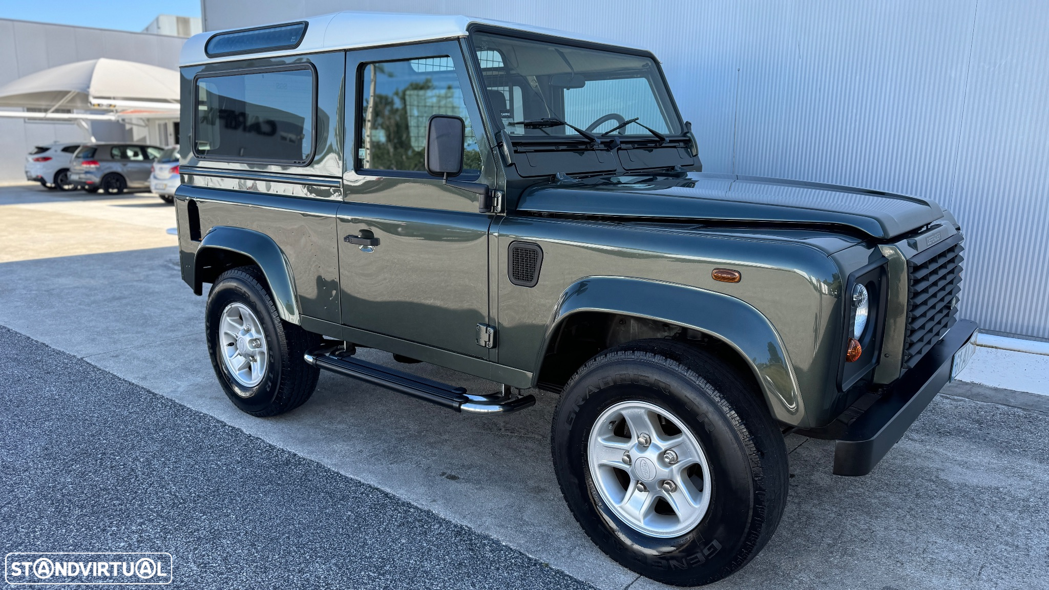 Land Rover Defender 90 SW 2.5 Td5 SE - 17