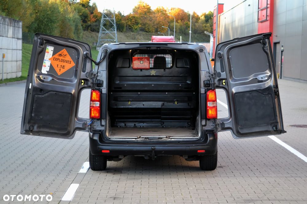 Toyota ProAce 1.6 D-4D Medium 2,7t (bryg.) - 30