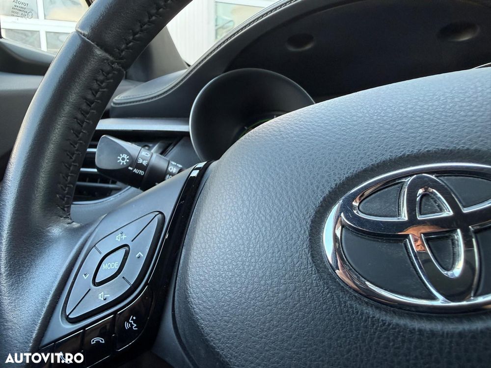 Toyota C-HR 1.8 HSD 122 CP 4x2 CVT Core - 13