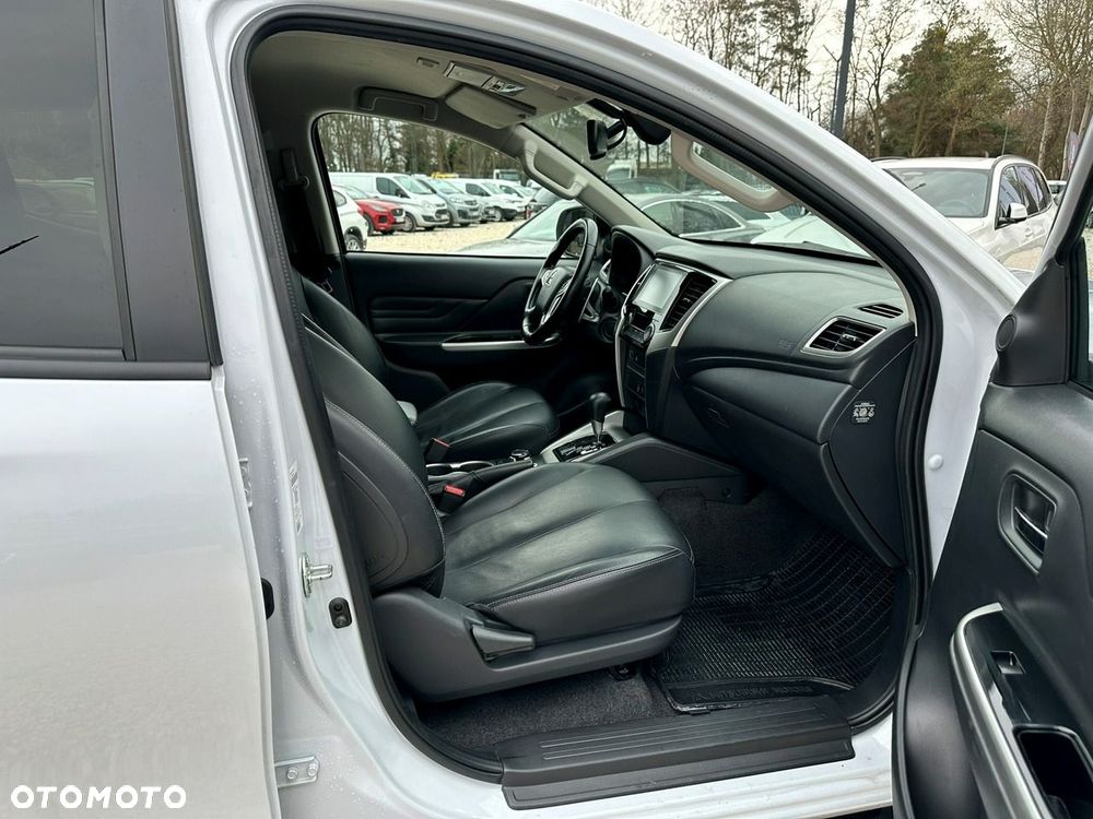 Mitsubishi L200 2.2 d DC Instyle Plus - 18