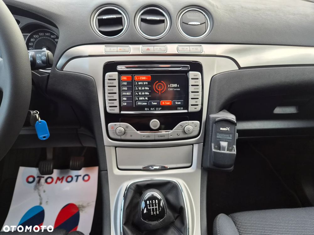 Ford S-Max - 24