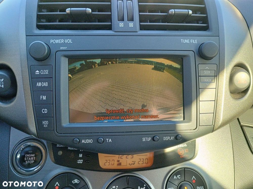 Toyota RAV4 - 21