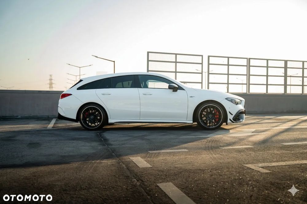 Mercedes-Benz CLA AMG 45 S 4-Matic 8G-DCT - 3