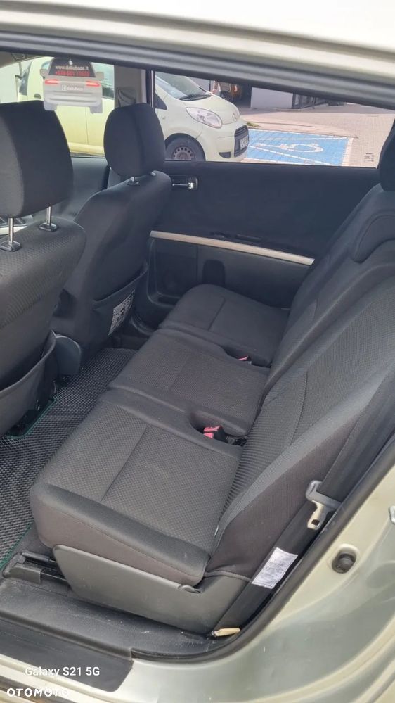 Toyota Corolla Verso - 7