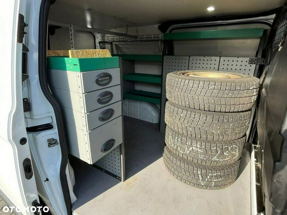 Ford Transit Custom - 13