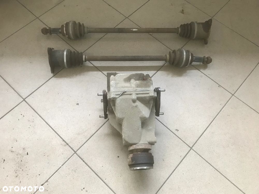 Suzuki Swift MK6 05-09 4WD Dyferencjał 4x4 Półoś - 1