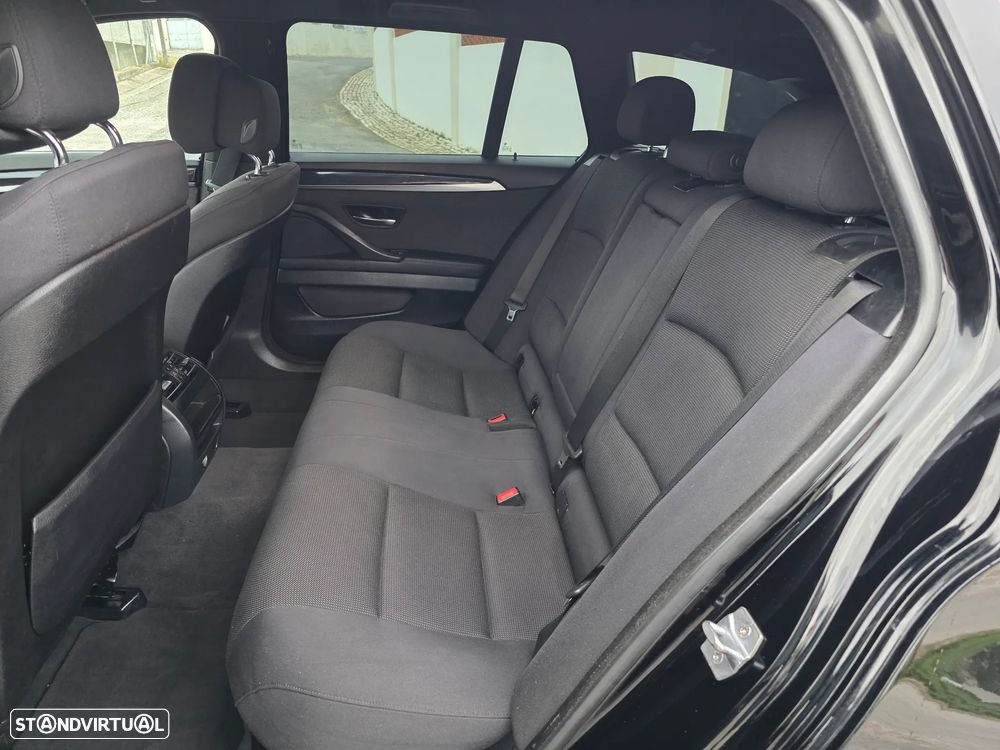 BMW 520 d Exclusive Auto 129g - 5