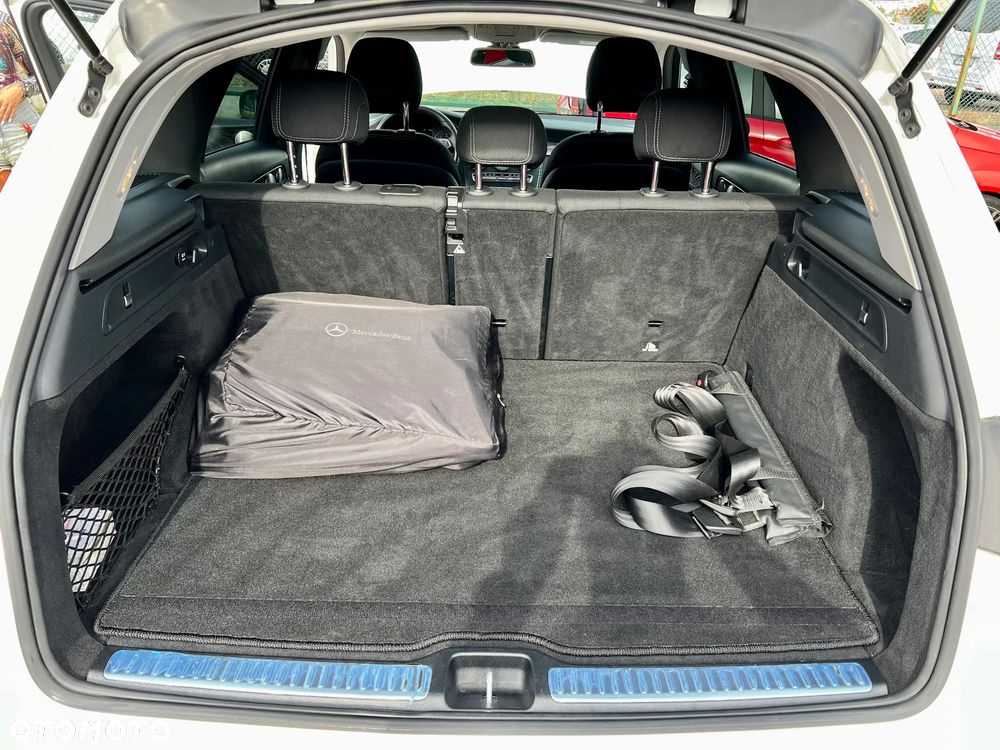 Mercedes-Benz GLC 350 d 4Matic 9G-TRONIC AMG Line - 32