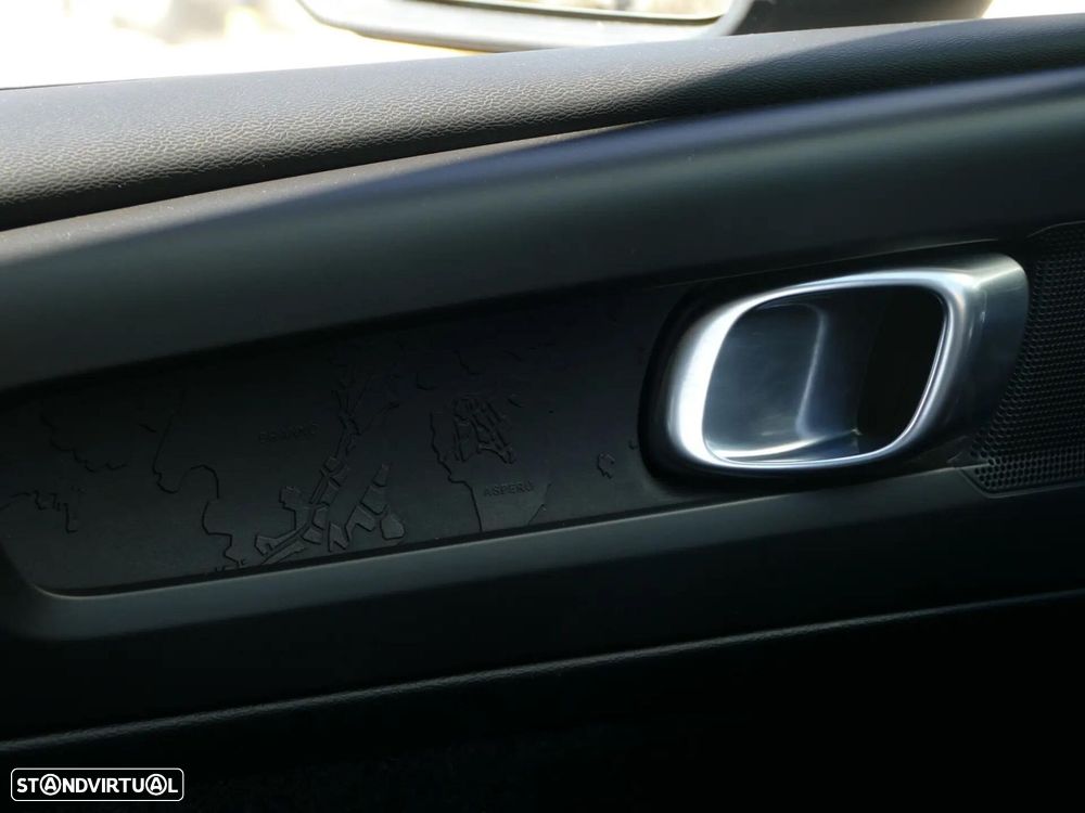 Volvo XC 40 2.0 D3 Geartronic - 35