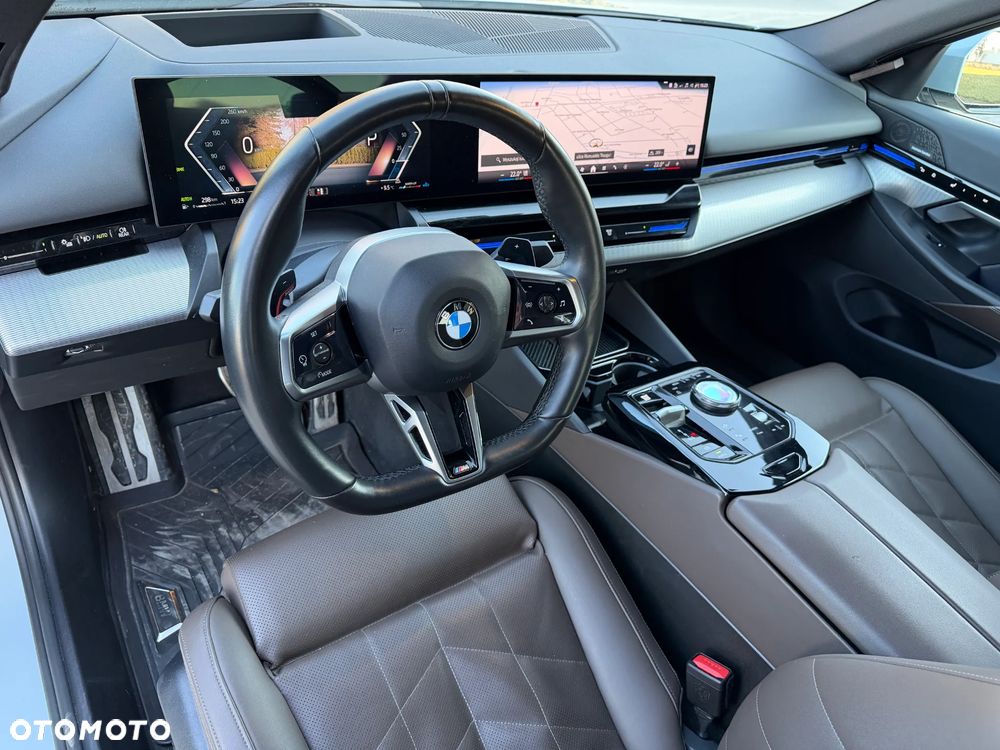 BMW Seria 5 ver-520d-xdrive-mhev-m-sport - 28