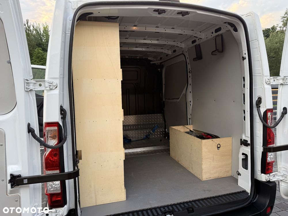 Renault Master - 33