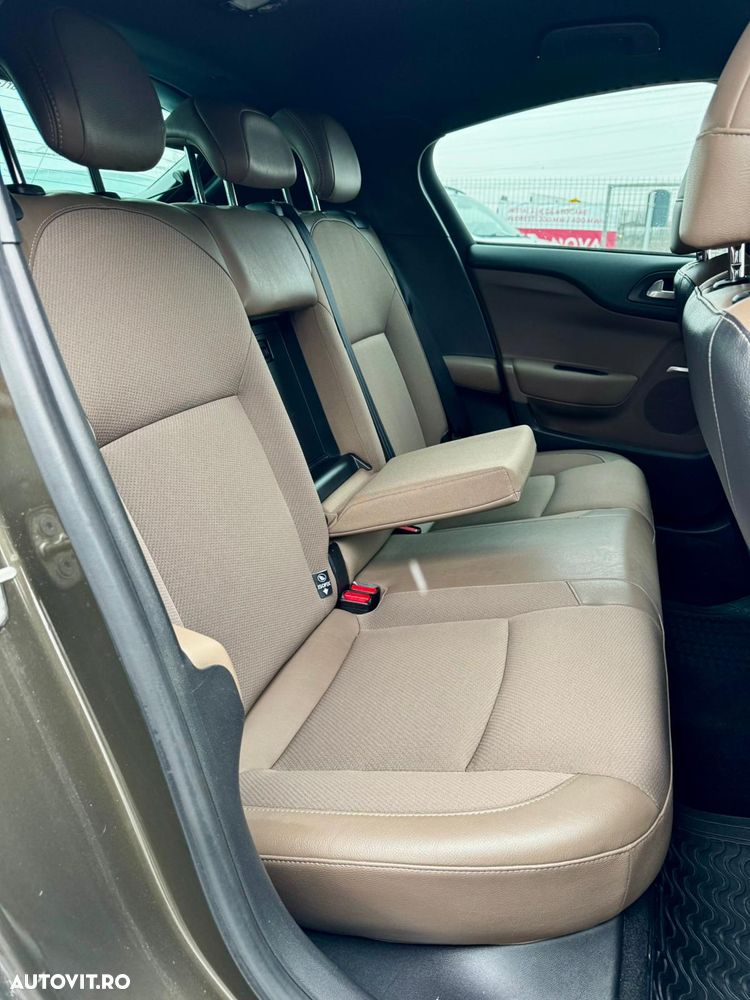 Citroën DS4 ver-hdi-110-chic - 12