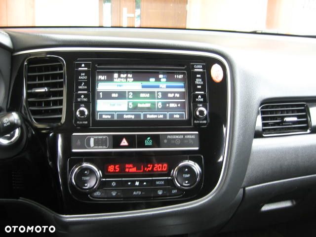 Mitsubishi Outlander 2.0 Intense + SDA 4WD CVT - 16